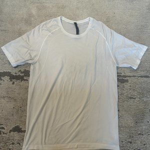 Lululemon mens running shirt
